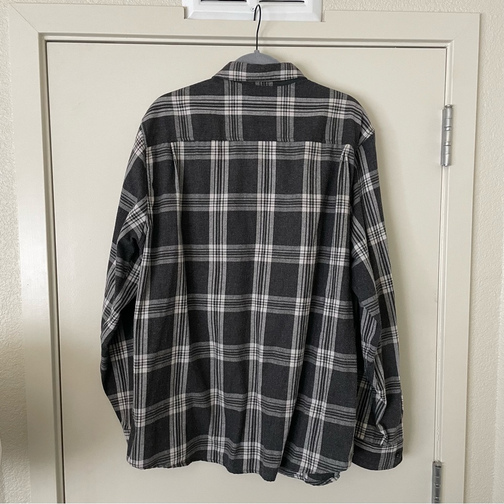 Weatherproof Vintage Flannel Button Up - Picture 4 of 7